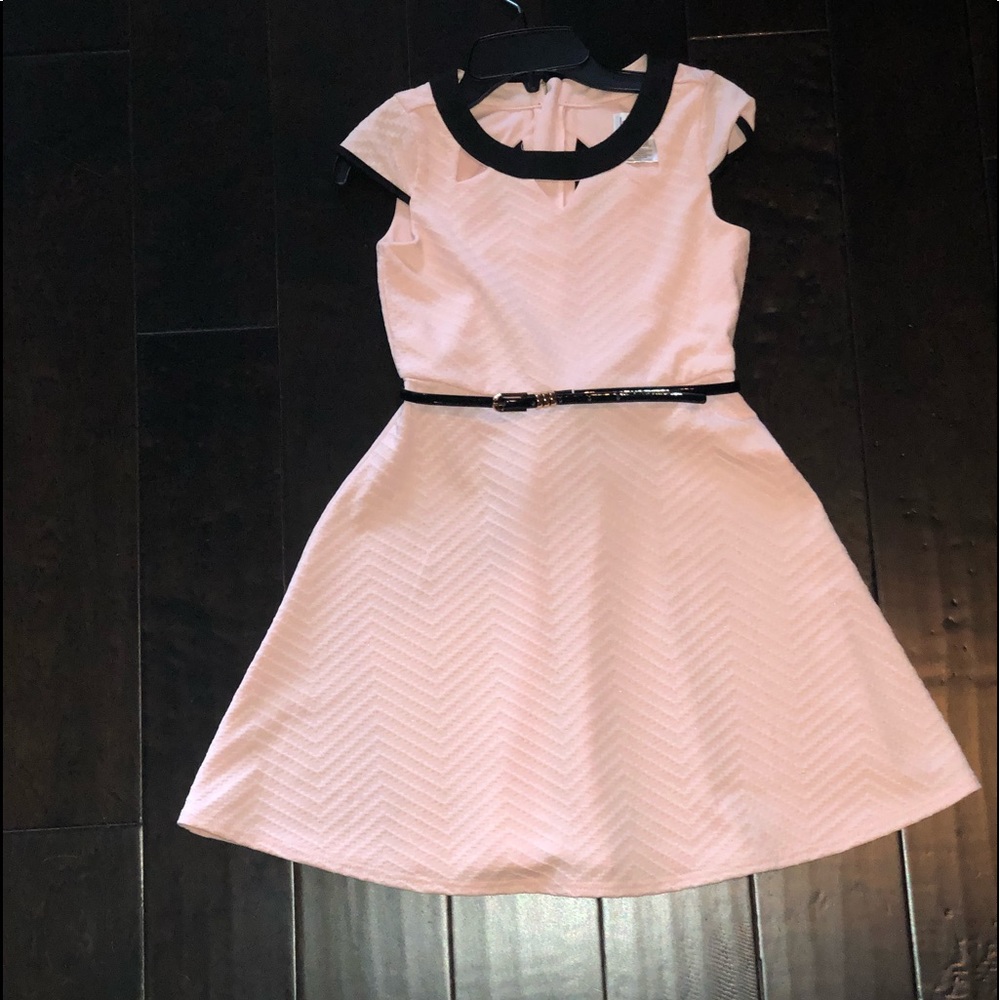 Dress girls size 10 pink and black never worn